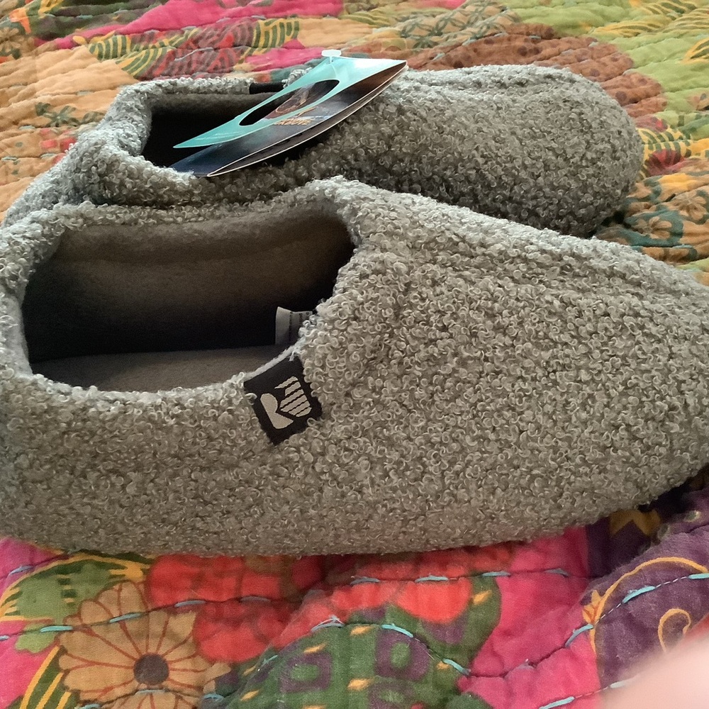 Rockport Woman’s Slippers 9/10
